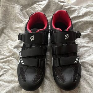 NWOT Peloton Cycling Shoes size 44